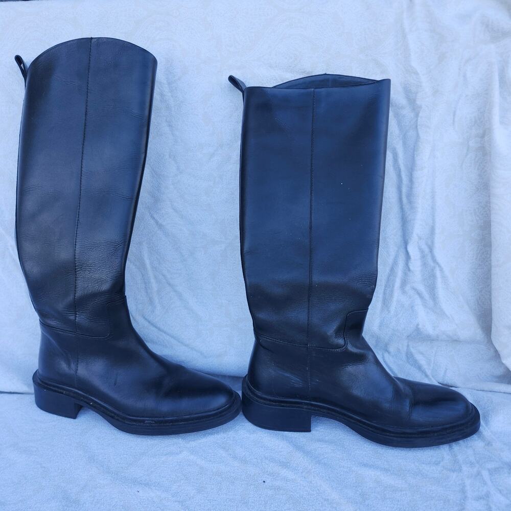 Zara Womens Sz 9 Classic Black Flat Heel Knee High Riding Boot